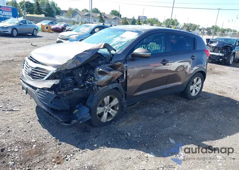 2013 Kia Sportage Lx z USA, uszkodzony, nr VIN KNDPBCA24D7474959